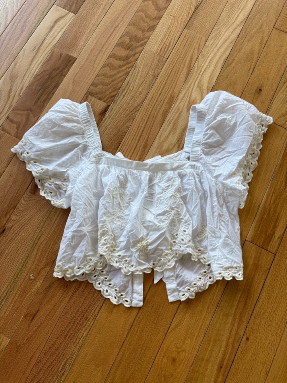 American Eagle Outfitters White Peasant Crop Top